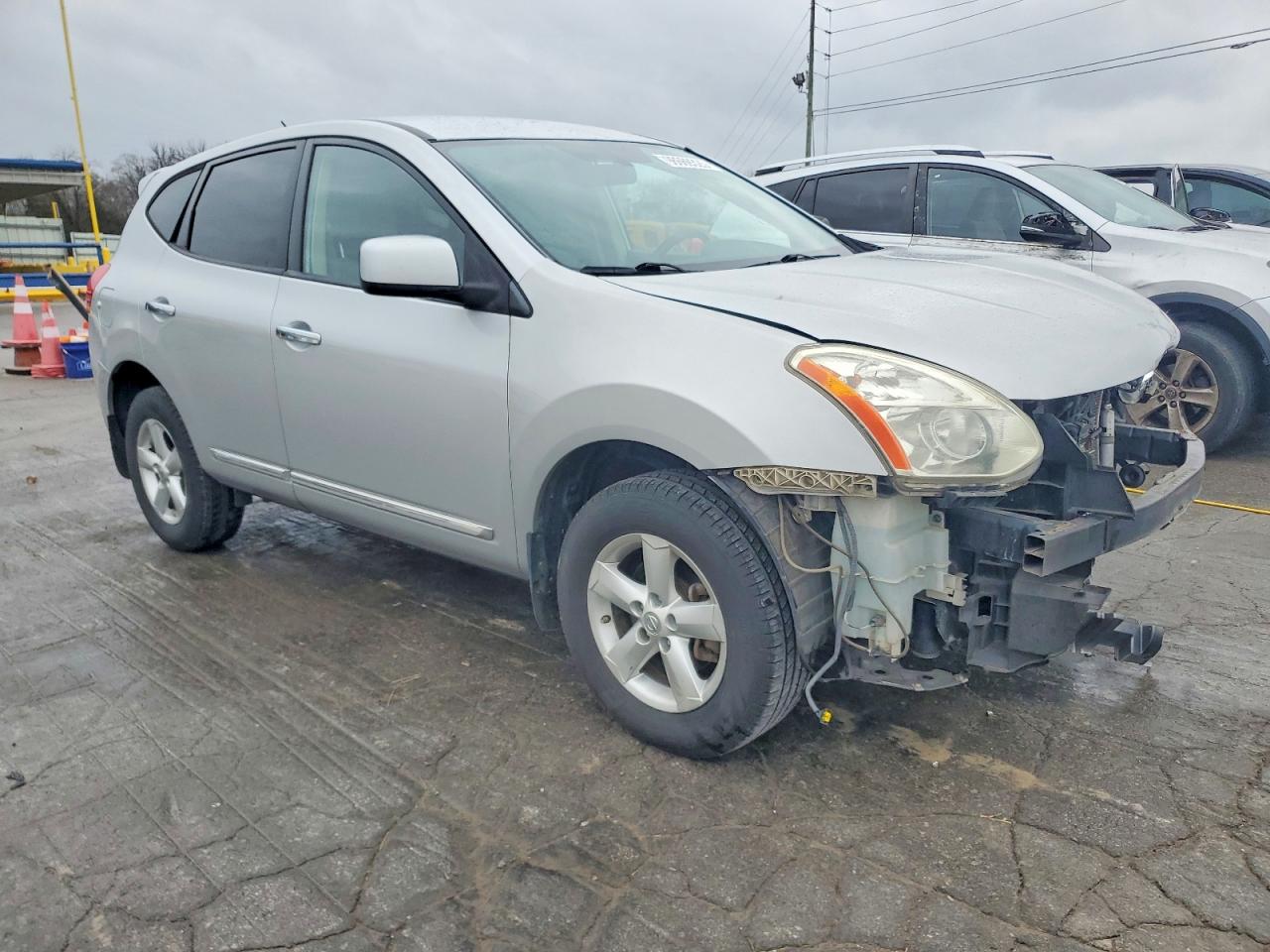 2013 NISSAN ROGUE S photo 4