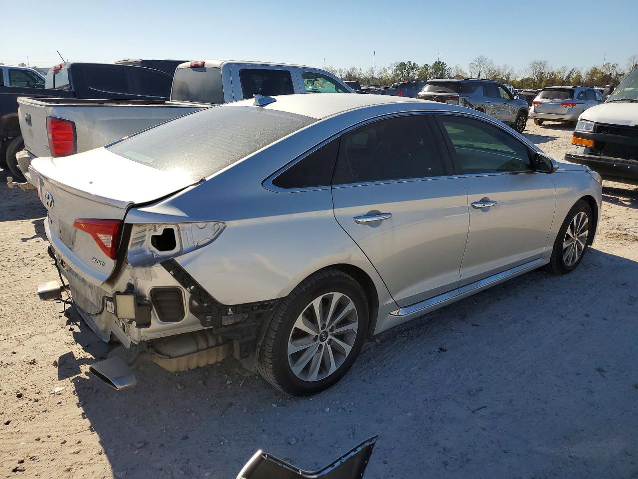 2015 HYUNDAI SONATA SPORT photo 3