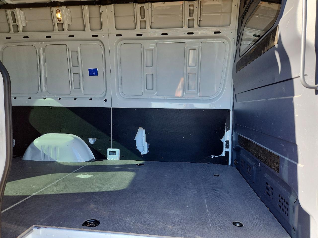 2024 BENZ SPRINTER CARGO 2500 photo 11