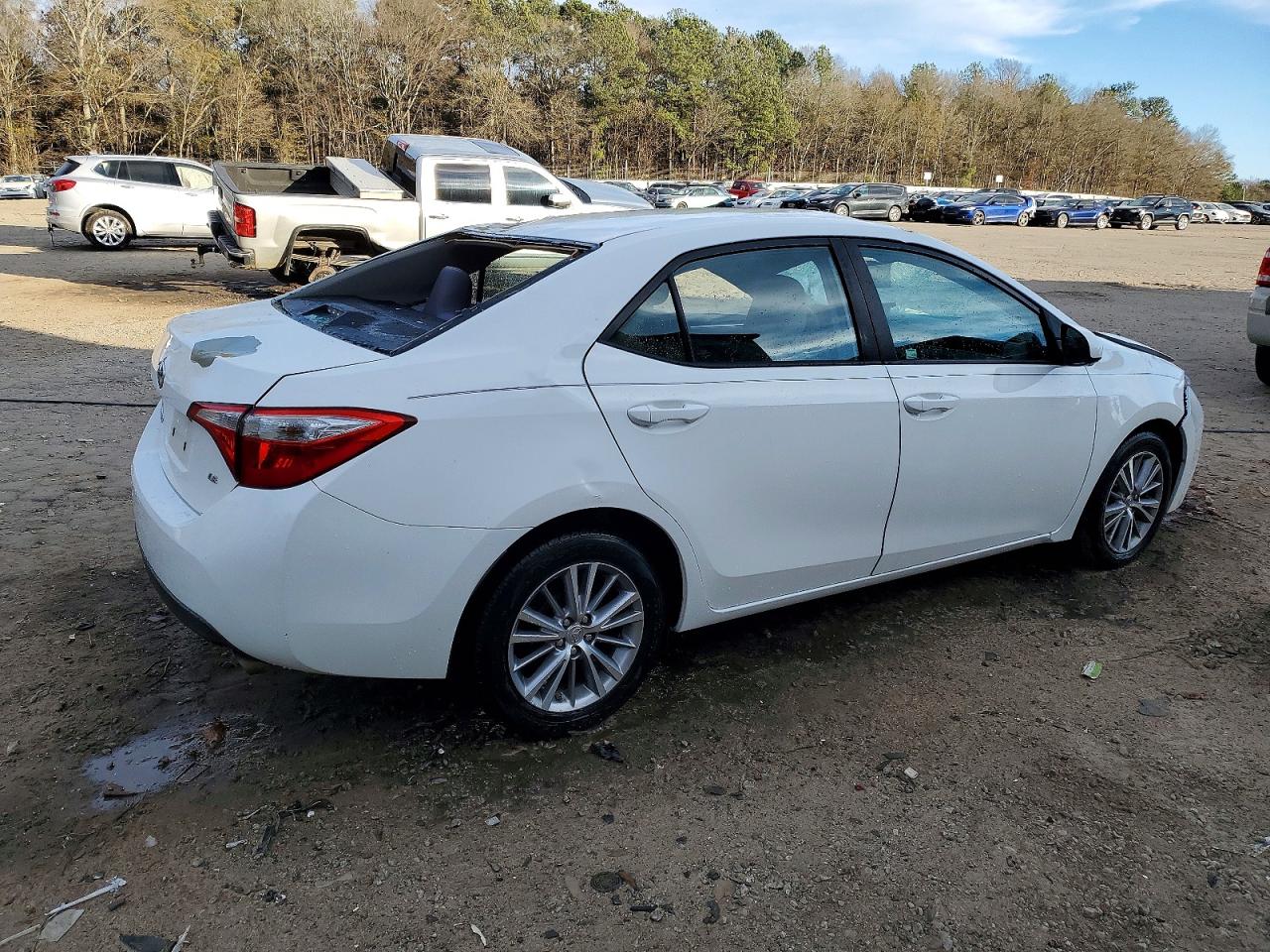 2015 TOYOTA COROLLA L photo 3