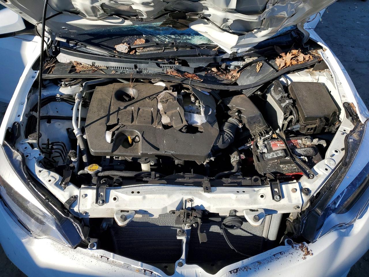 2015 TOYOTA COROLLA L photo 11
