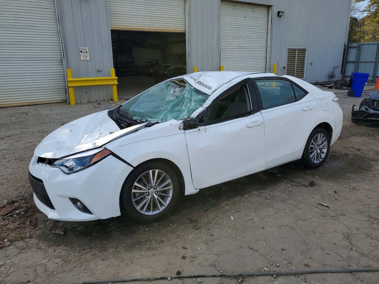 2015 TOYOTA COROLLA
