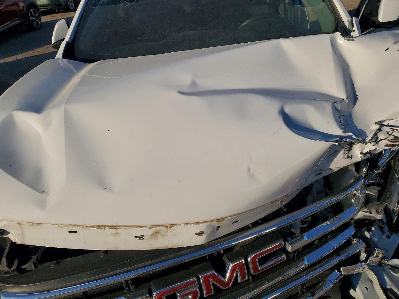 2021 GMC ACADIA SLT photo 12
