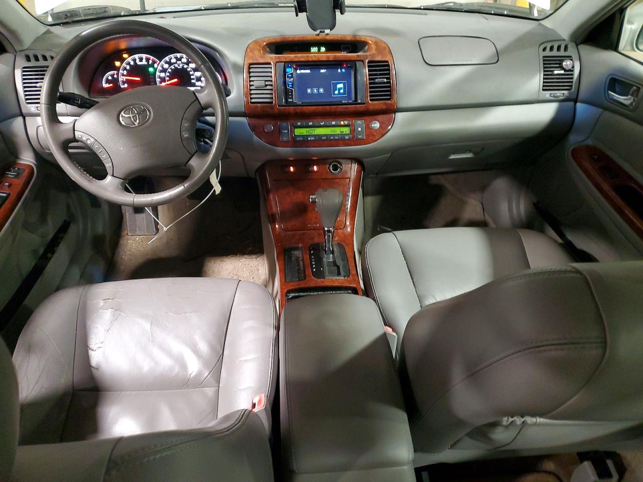 2005 TOYOTA CAMRY LE photo 8