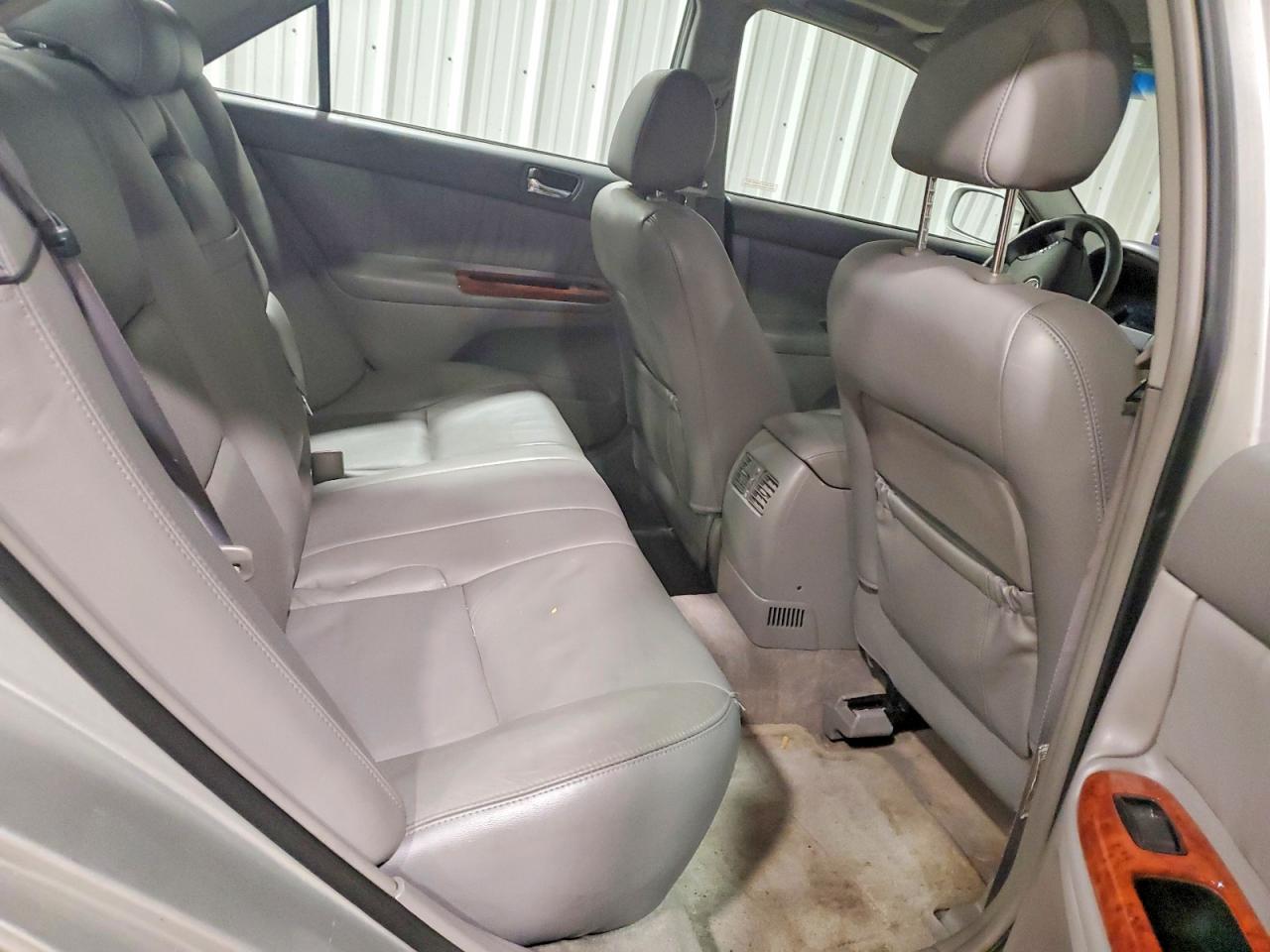 2005 TOYOTA CAMRY LE photo 10