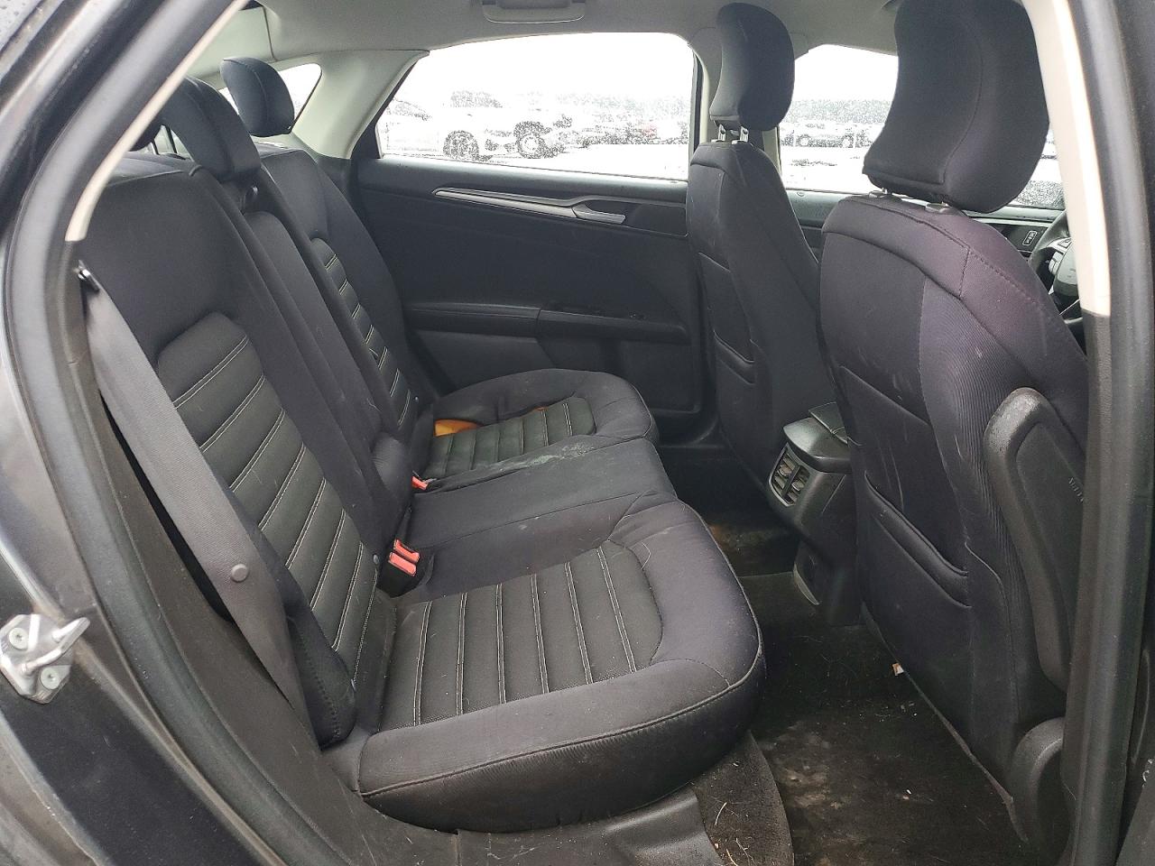 2015 FORD FUSION SE photo 10
