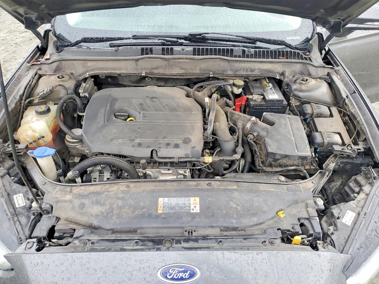 2015 FORD FUSION SE photo 11