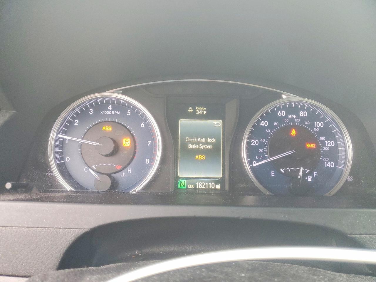 2016 TOYOTA CAMRY LE photo 9