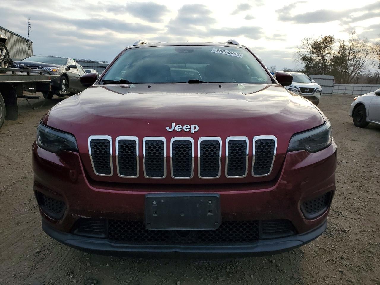 2021 JEEP CHEROKEE LATITUDE photo 5