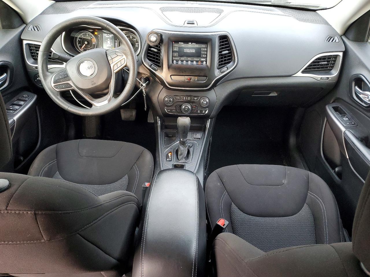 2021 JEEP CHEROKEE LATITUDE photo 8
