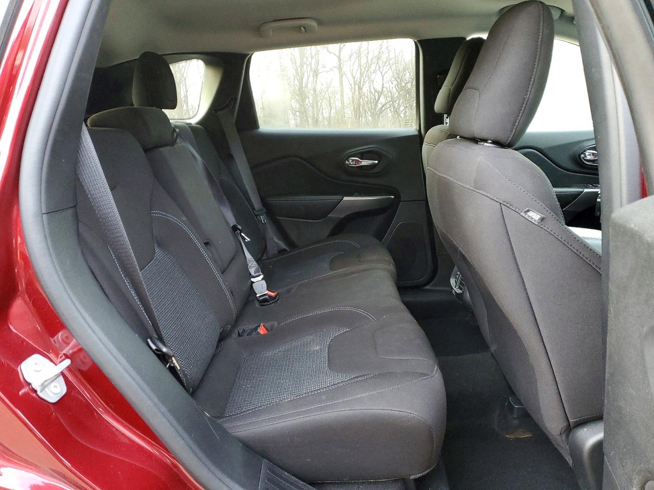 2021 JEEP CHEROKEE LATITUDE photo 11
