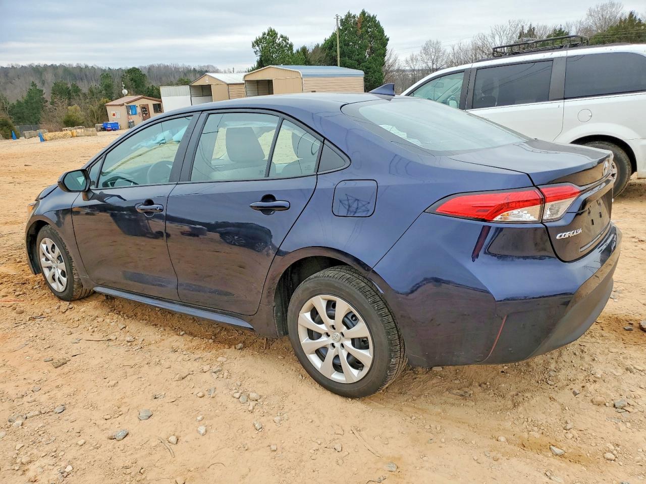 2024 TOYOTA COROLLA LE photo 2
