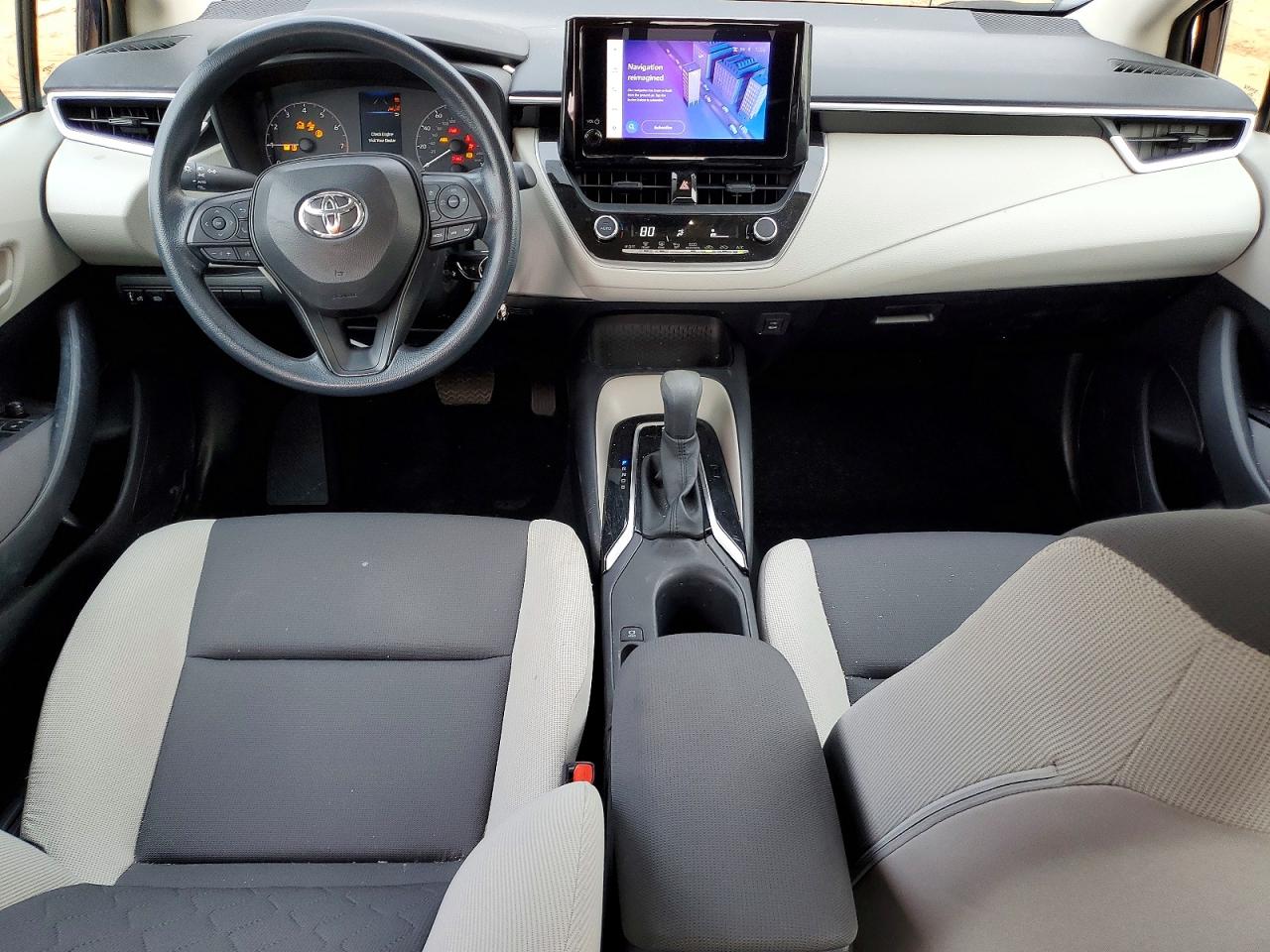 2024 TOYOTA COROLLA LE photo 8