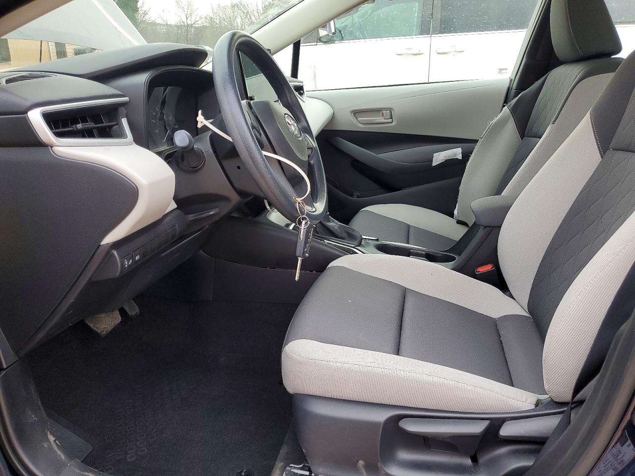 2024 TOYOTA COROLLA LE photo 7