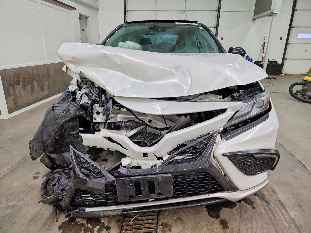 2024 TOYOTA CAMRY XSE photo 5