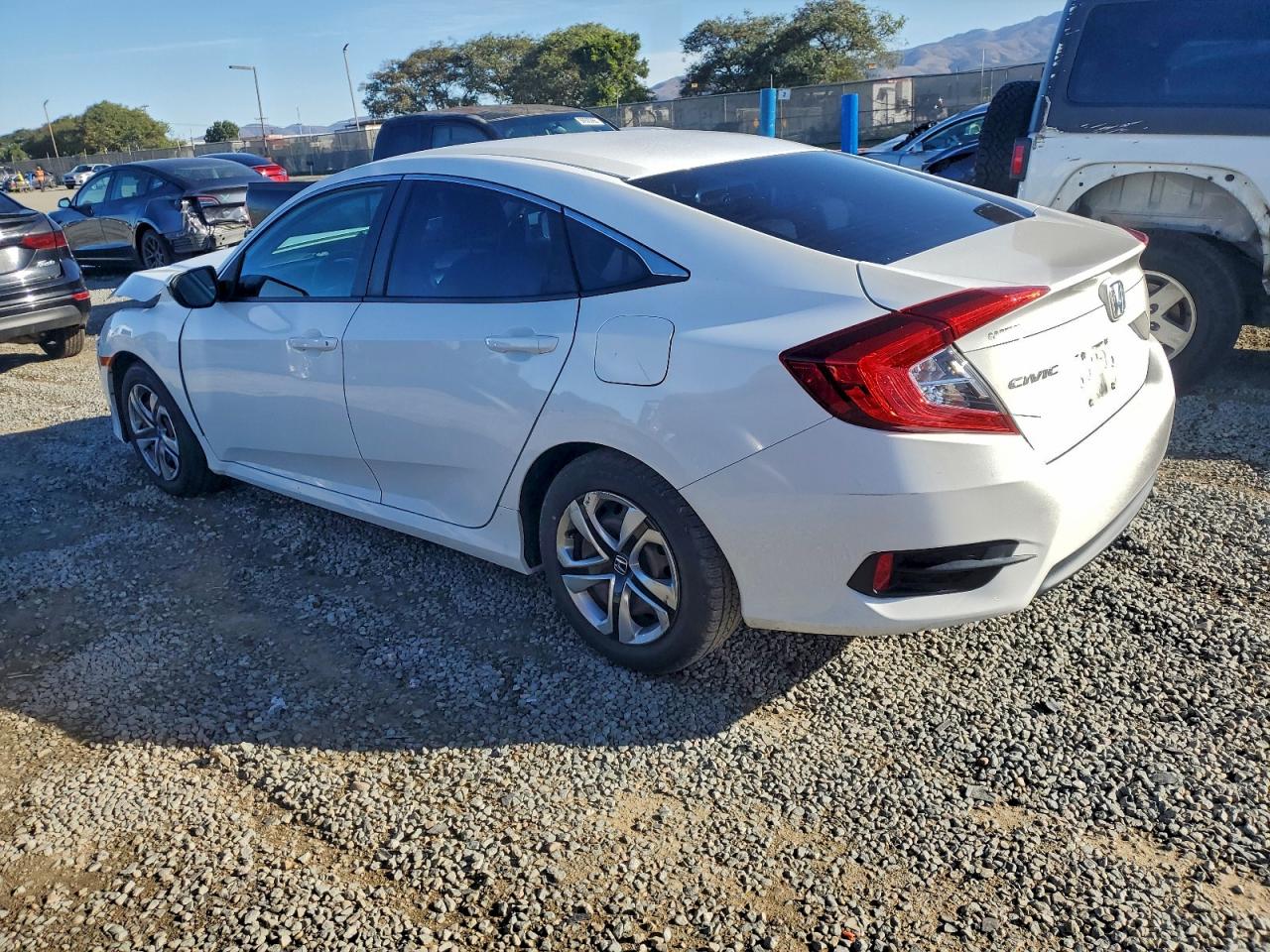 2017 HONDA CIVIC LX photo 2