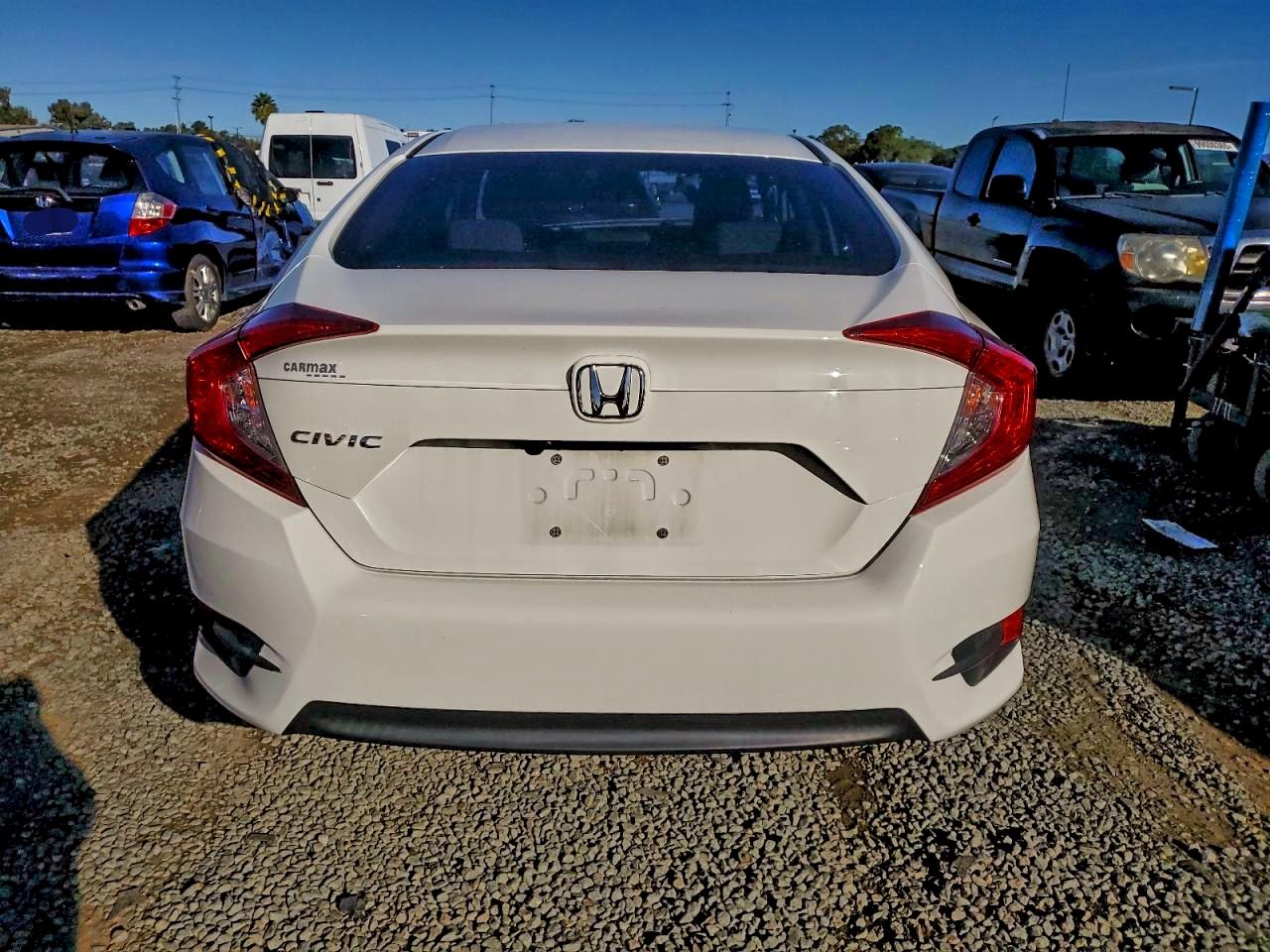 2017 HONDA CIVIC LX photo 6