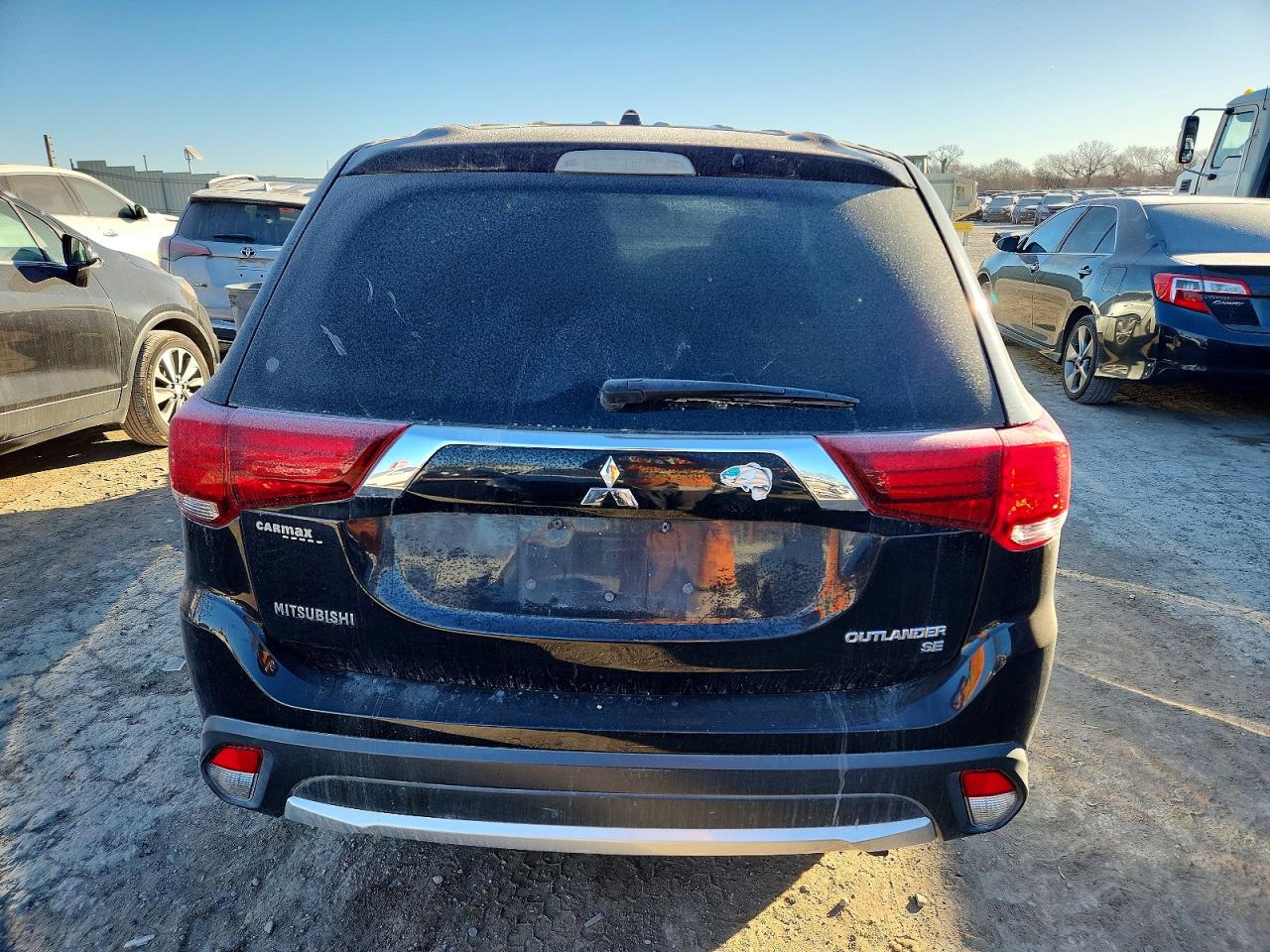 2016 MITSUBISHI OUTLANDER SE photo 6