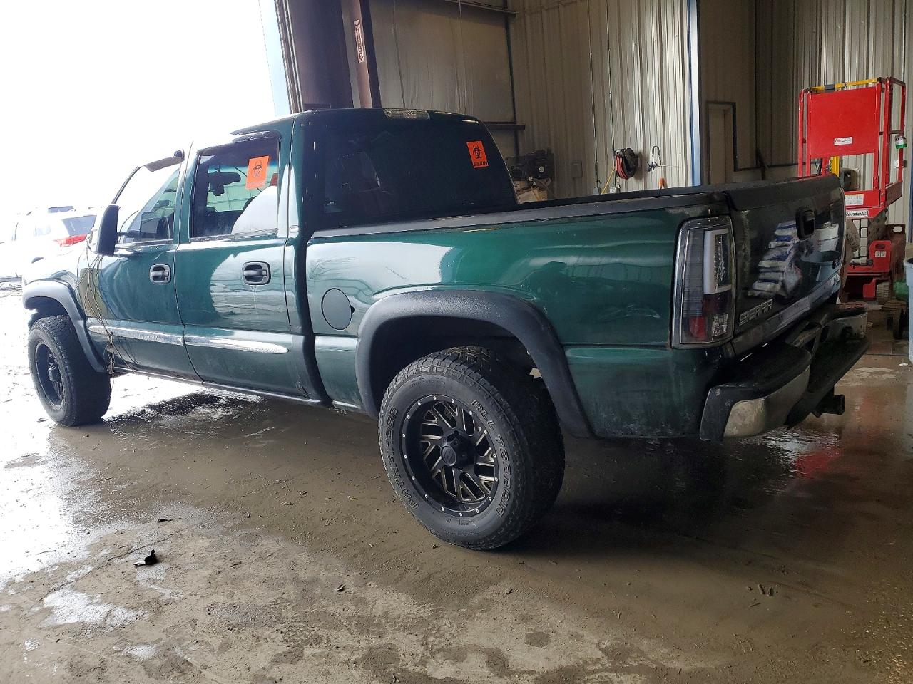 2006 GMC NEW SIERRA K1500 photo 2