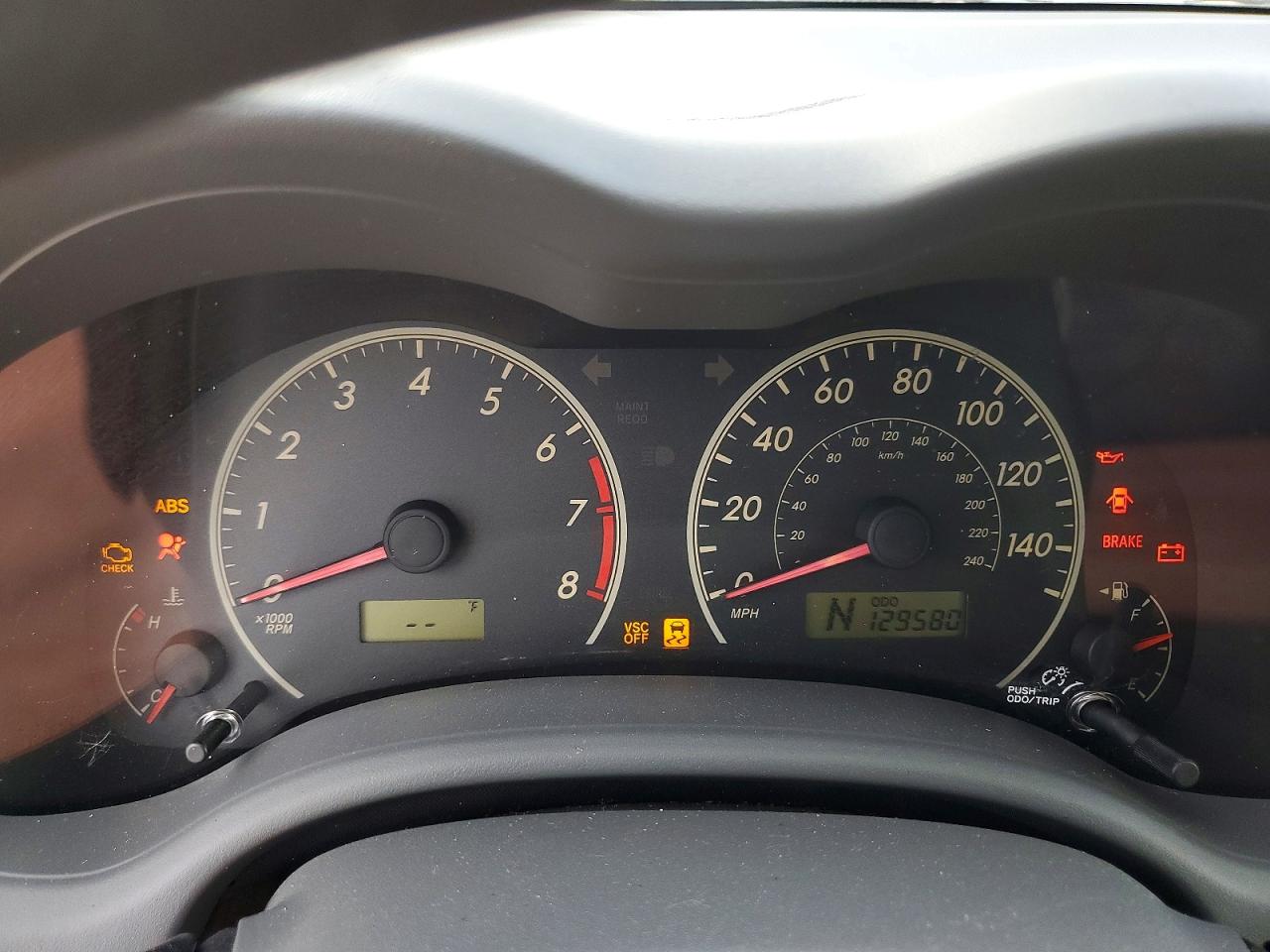 2010 TOYOTA COROLLA photo 9