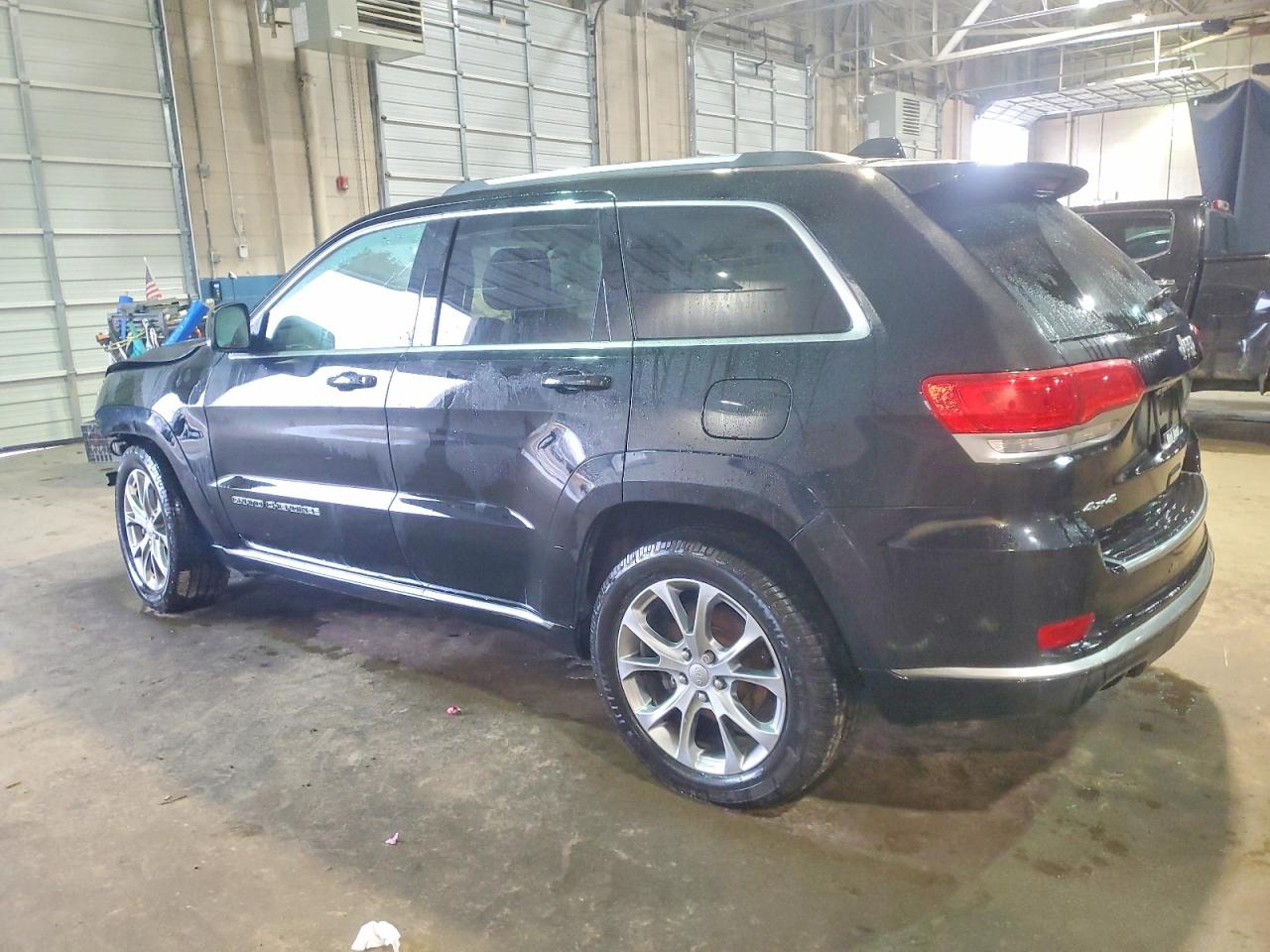 2019 JEEP GRAND CHEROKEE SUMMIT photo 2
