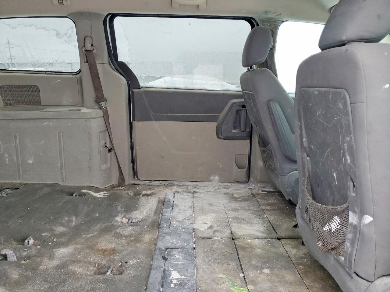 2010 DODGE GRAND CARAVAN SE photo 11