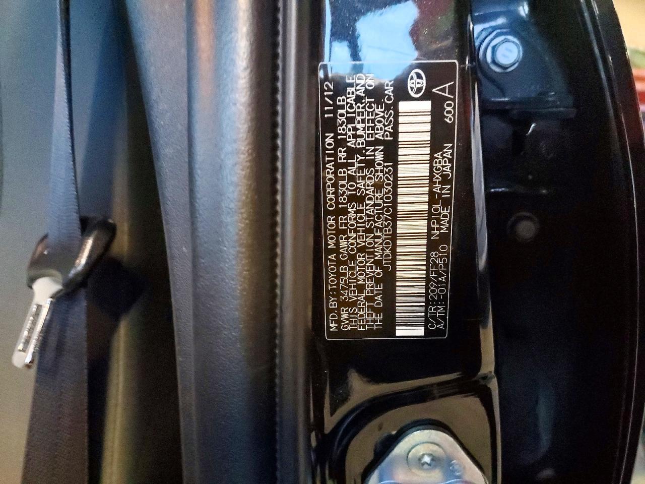 2012 TOYOTA PRIUS C photo 13