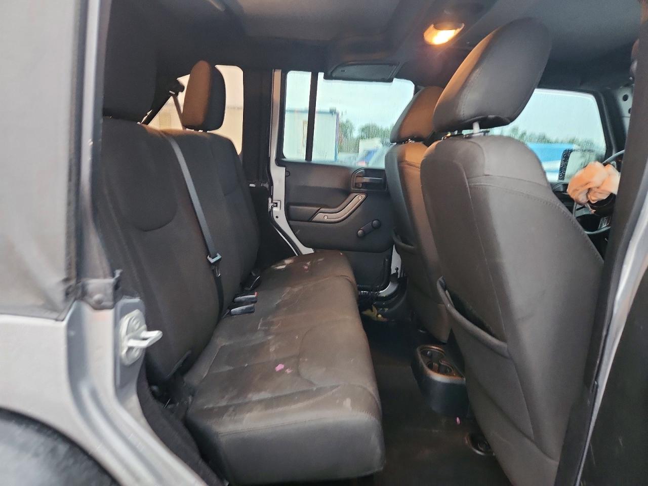 2016 JEEP WRANGLER UNLIMITED SPORT photo 10