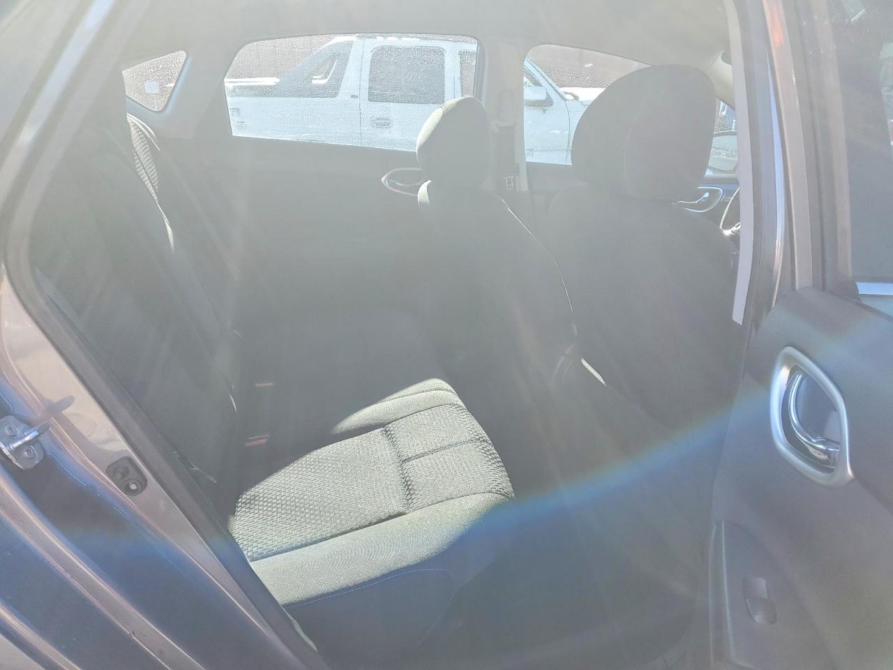 2018 NISSAN SENTRA S photo 10