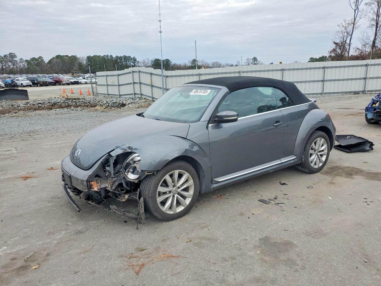 2013 VOLKSWAGEN BEETLE