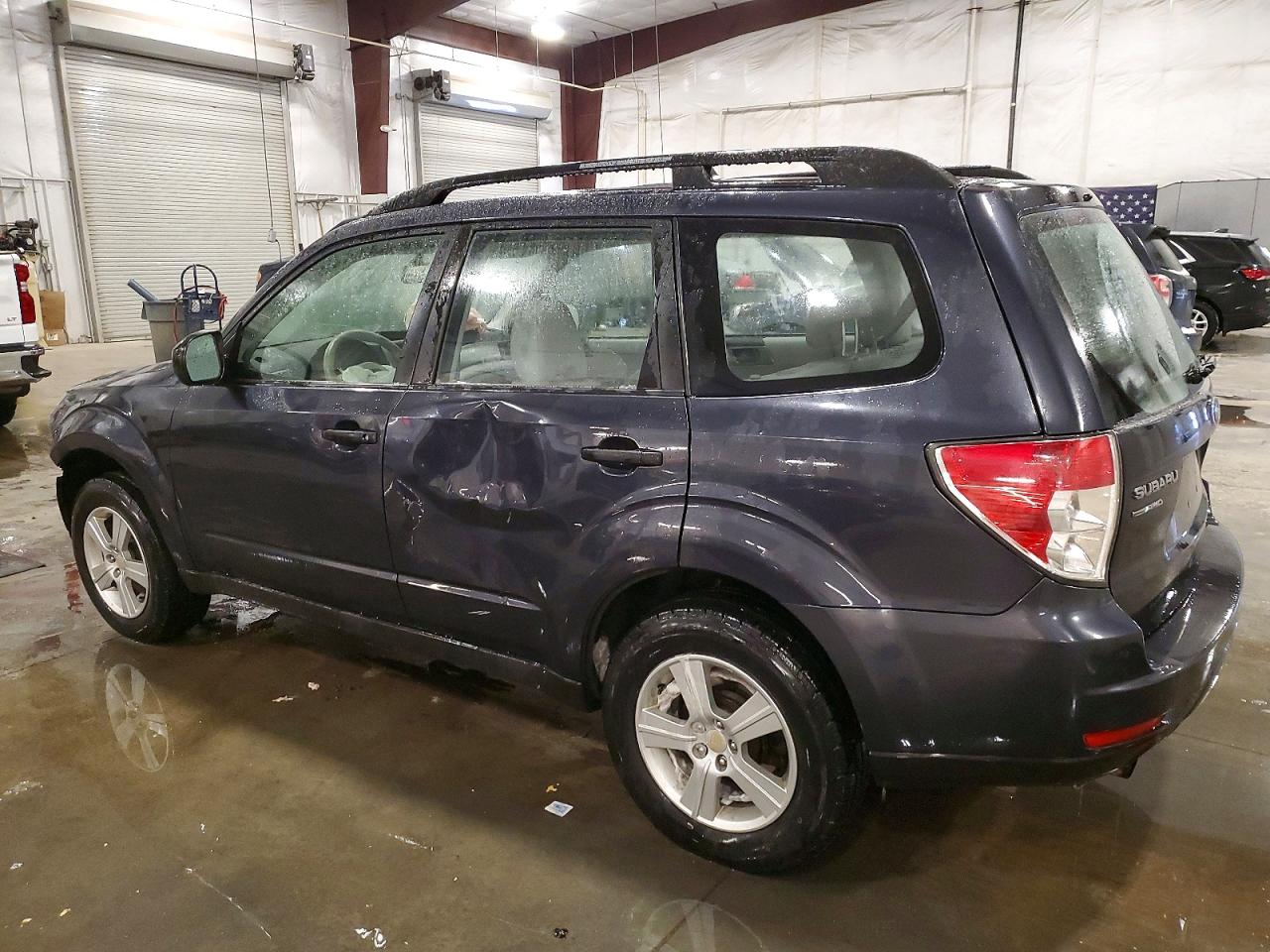2011 SUBARU FORESTER 2.5X photo 2