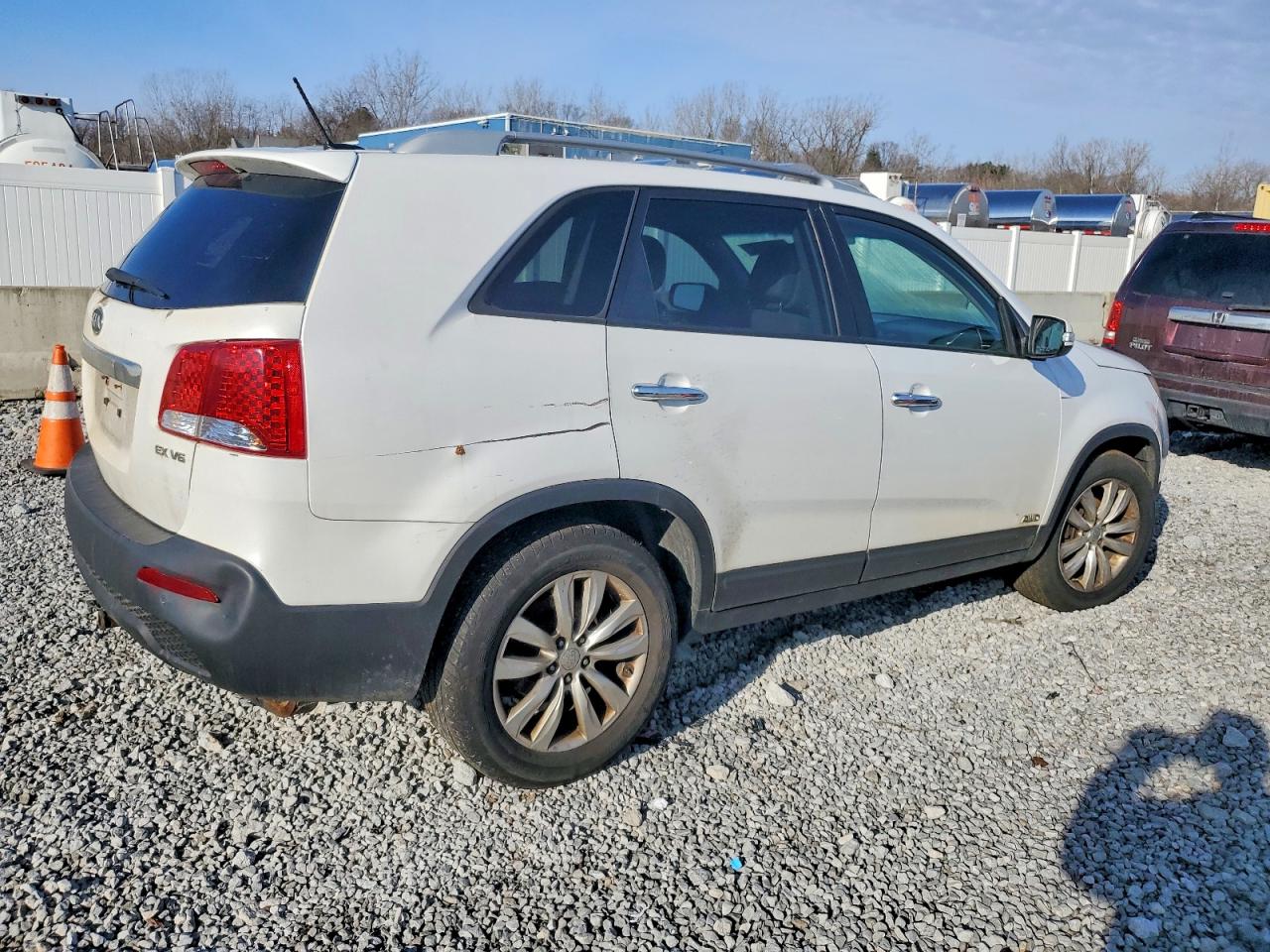2011 KIA SORENTO EX photo 3