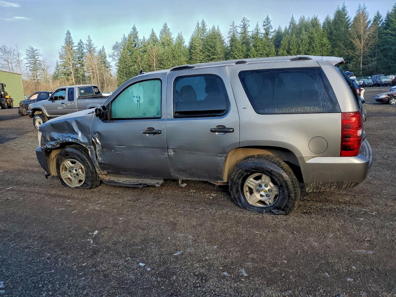 2007 CHEVROLET TAHOE C1500 photo 2