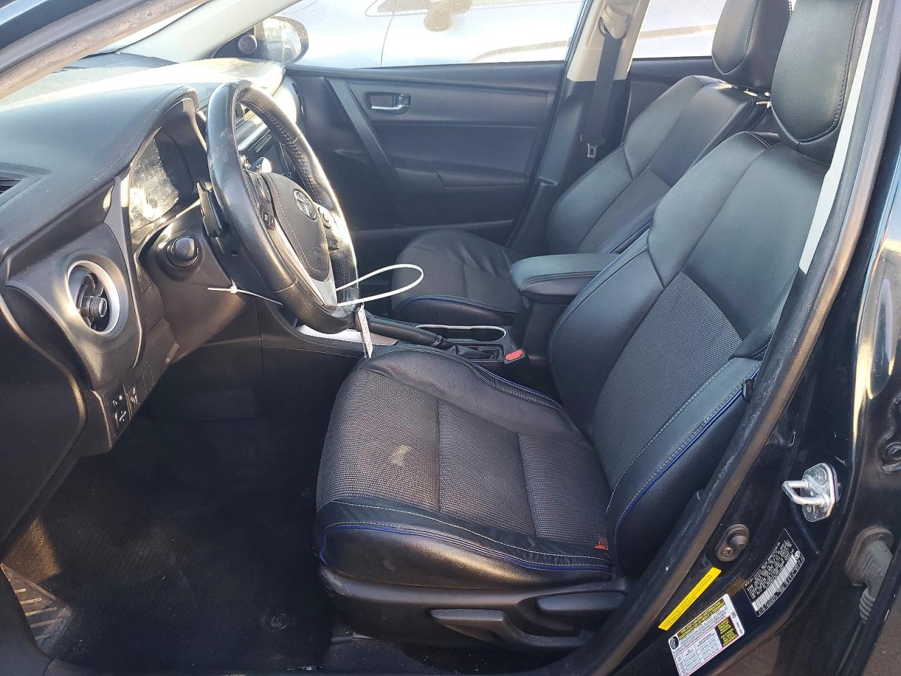2019 TOYOTA COROLLA L photo 7