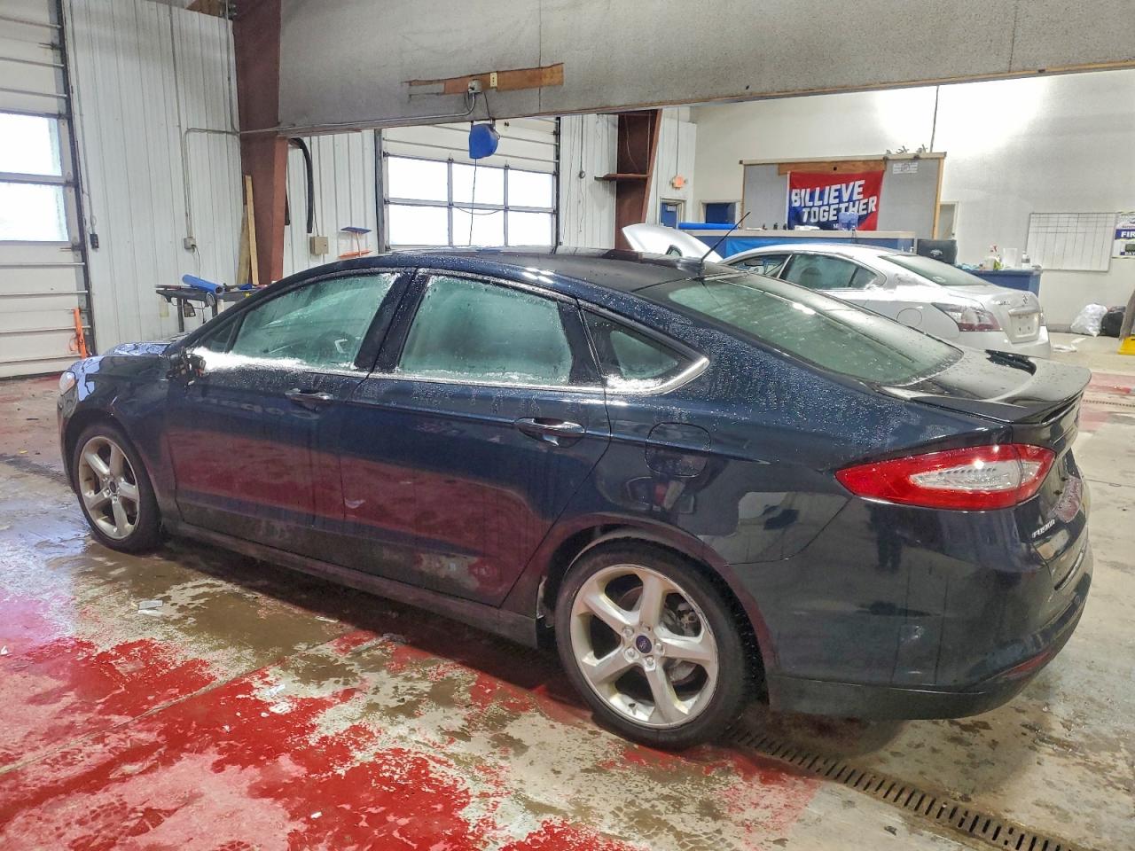 2014 FORD FUSION SE photo 2