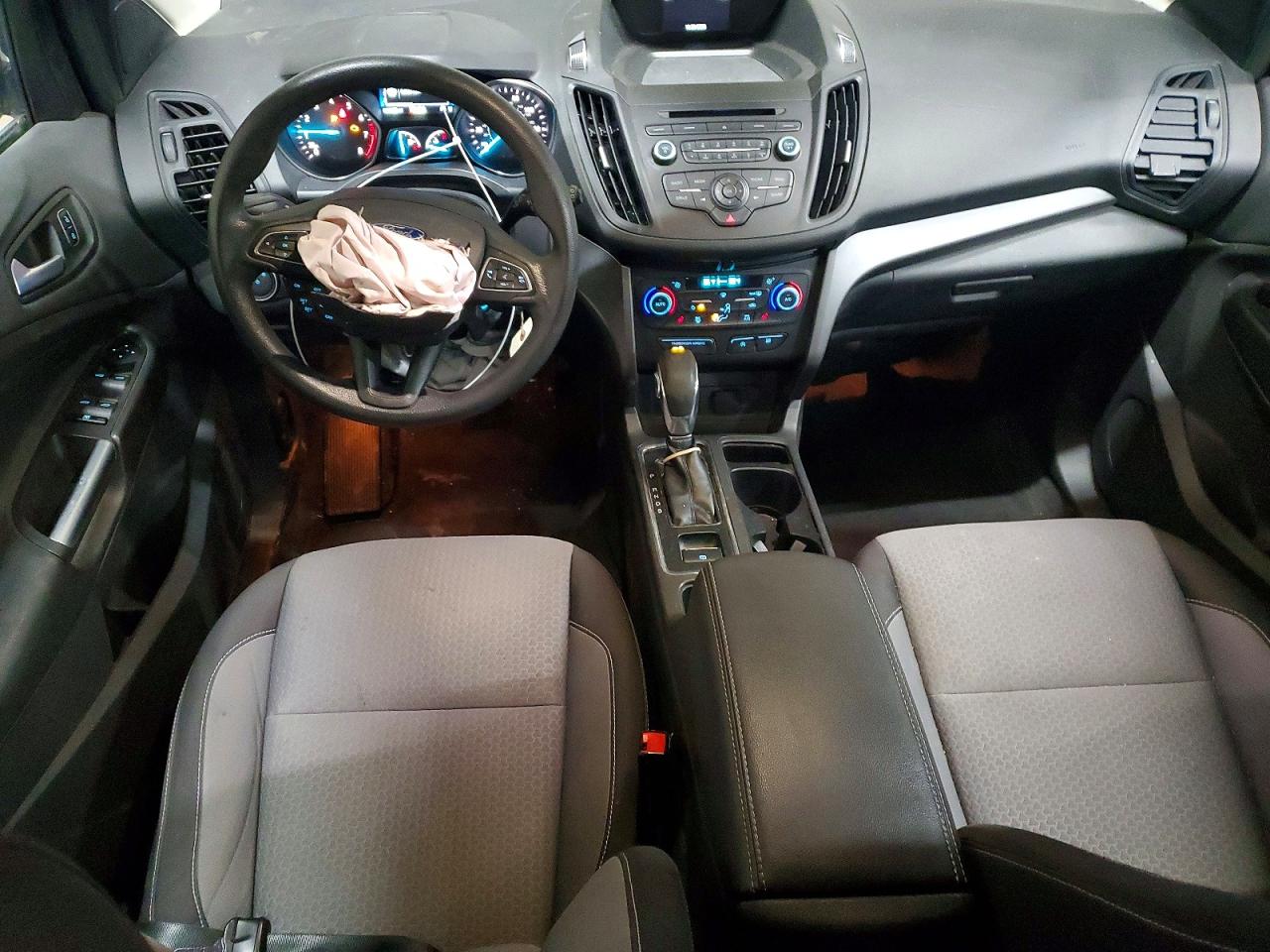 2018 FORD ESCAPE SE photo 8
