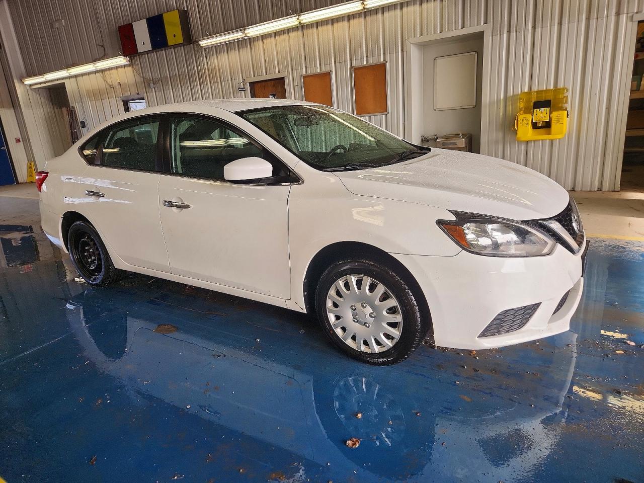 2017 NISSAN SENTRA S photo 4