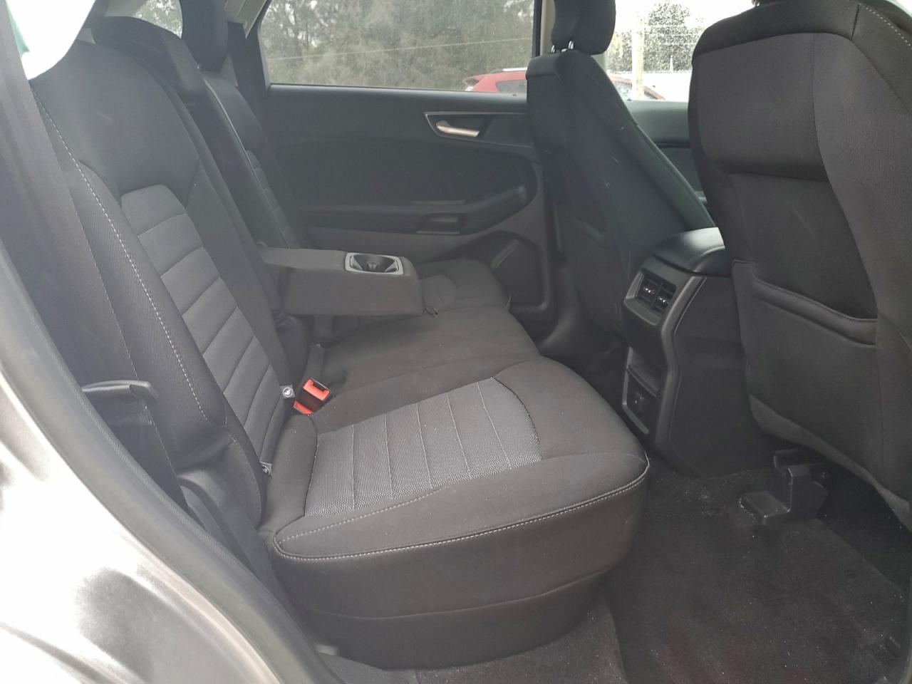 2017 FORD EDGE SE photo 31