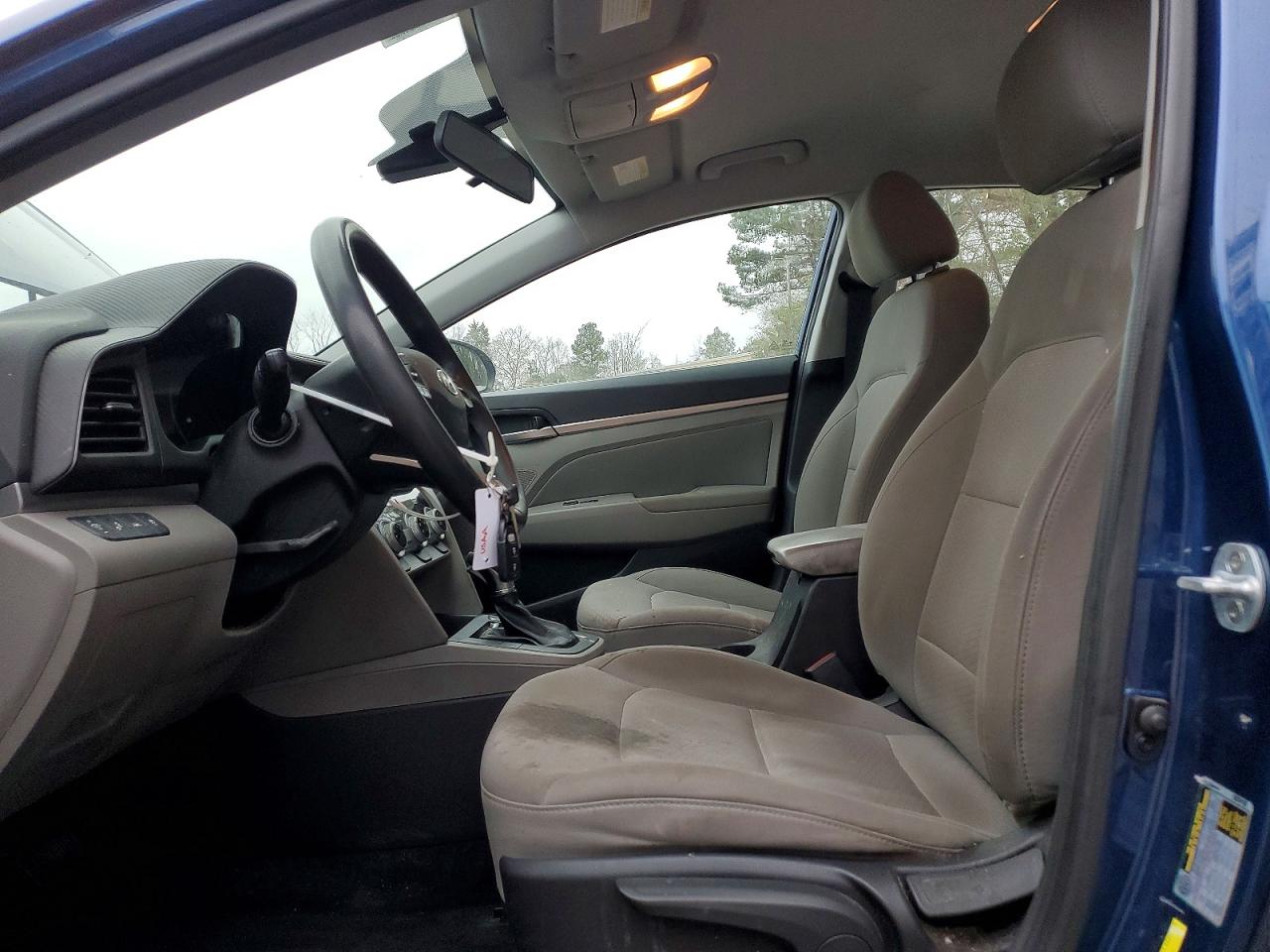 2019 HYUNDAI ELANTRA SEL photo 7