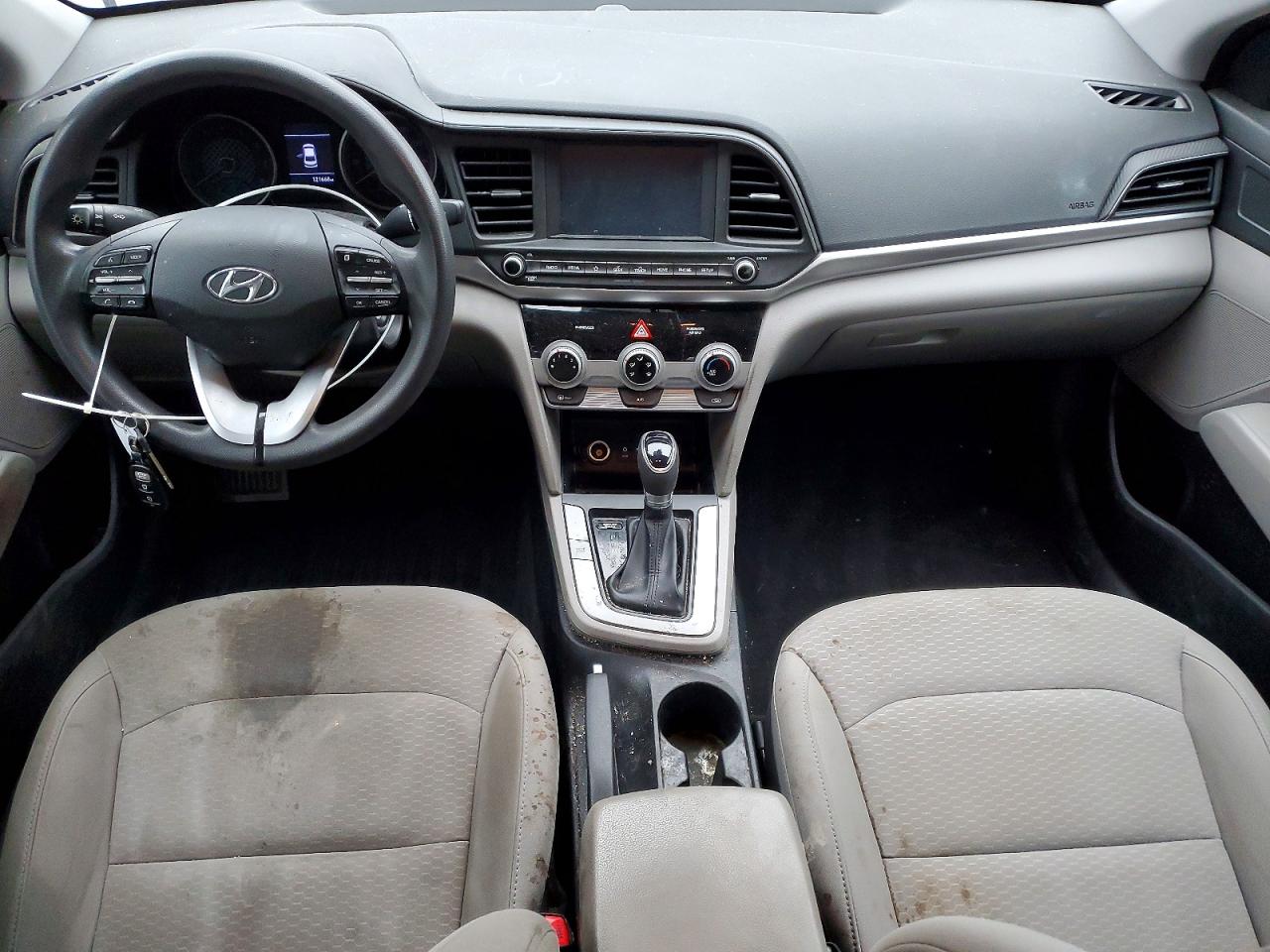 2019 HYUNDAI ELANTRA SEL photo 8