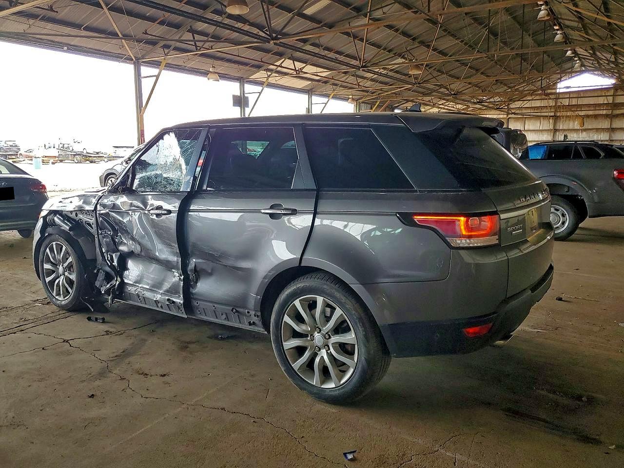 2015 LAND ROVER RANGE ROVER SPORT SC photo 2