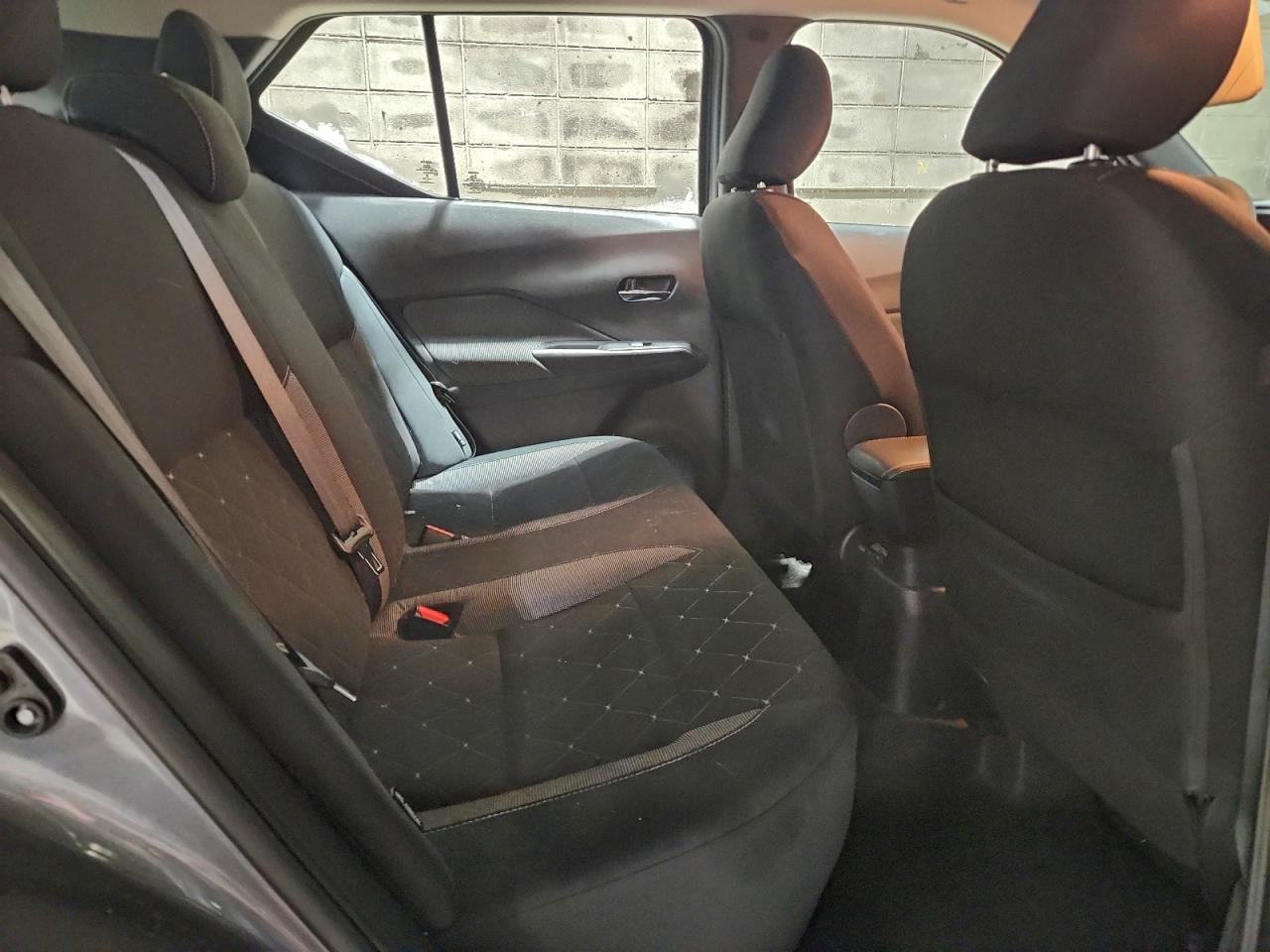 2020 NISSAN KICKS SV photo 11