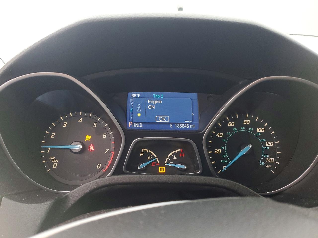 2014 FORD FOCUS SE photo 9