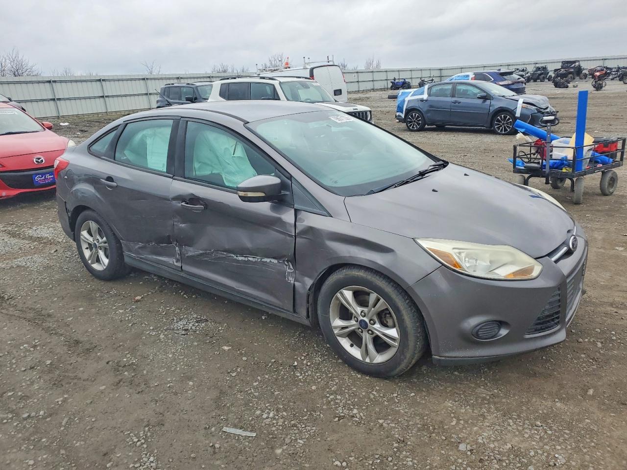 2014 FORD FOCUS SE photo 4