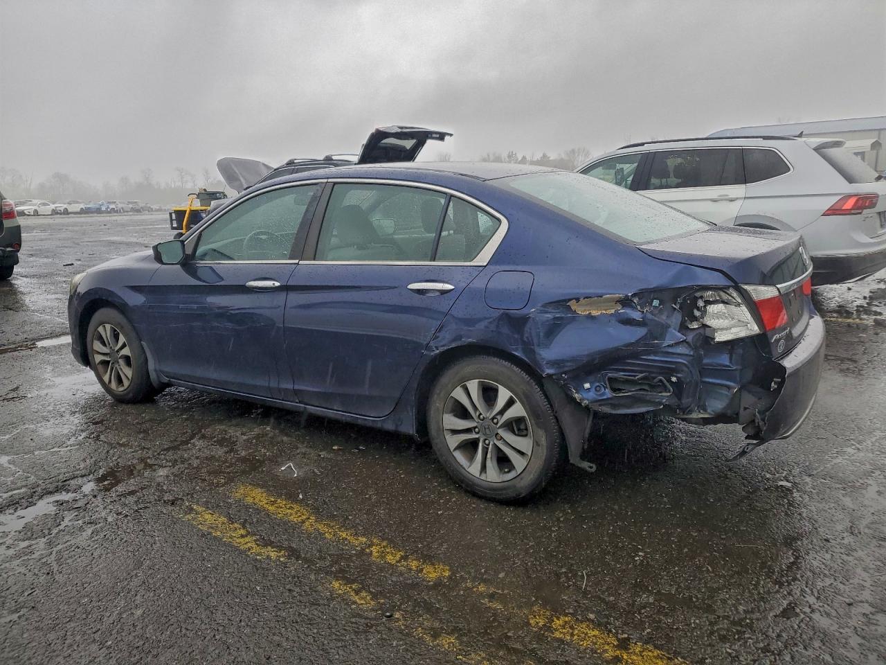 2015 HONDA ACCORD LX photo 2