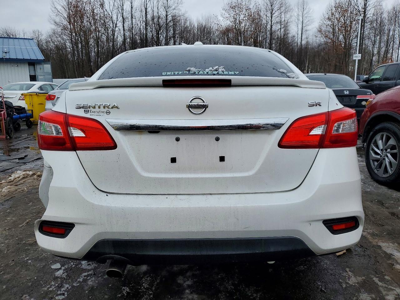 2019 NISSAN SENTRA S photo 11