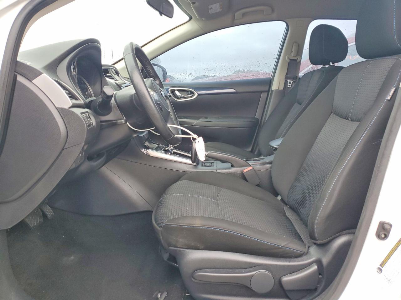 2019 NISSAN SENTRA S photo 13