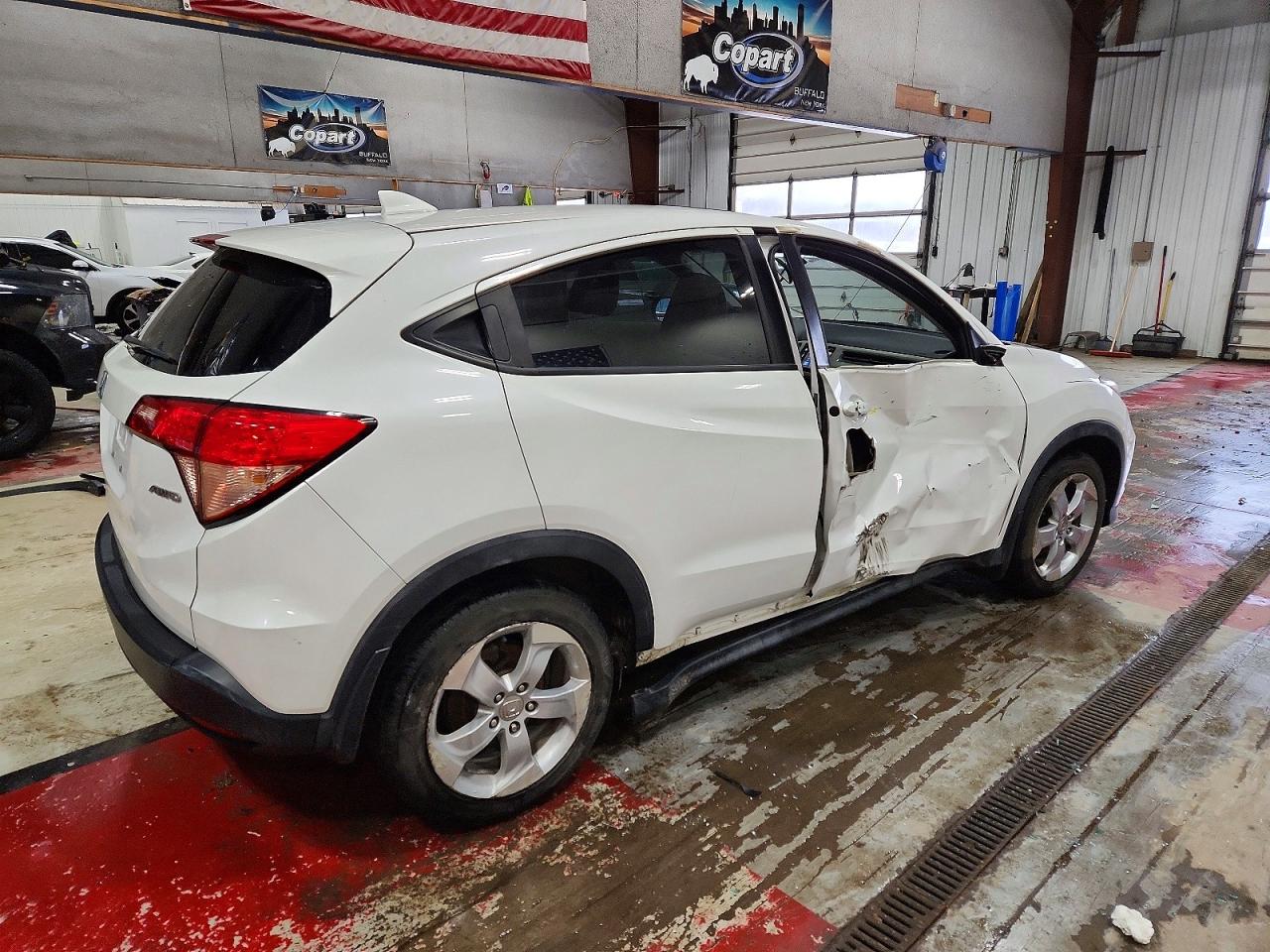2016 HONDA HR-V EX photo 2