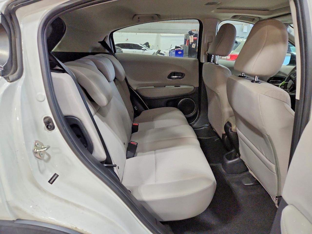 2016 HONDA HR-V EX photo 9