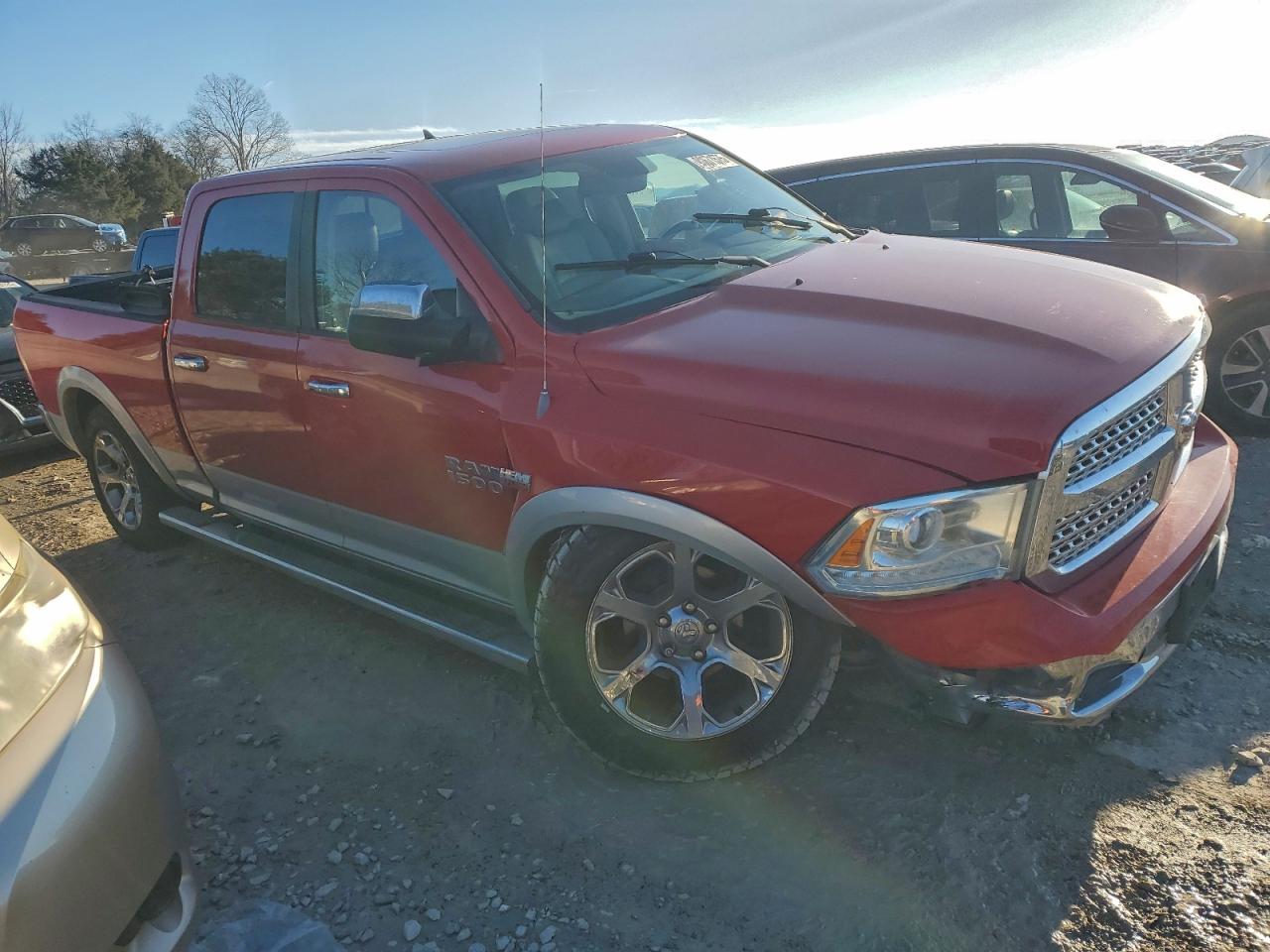 2014 RAM 1500 LARAMIE photo 4